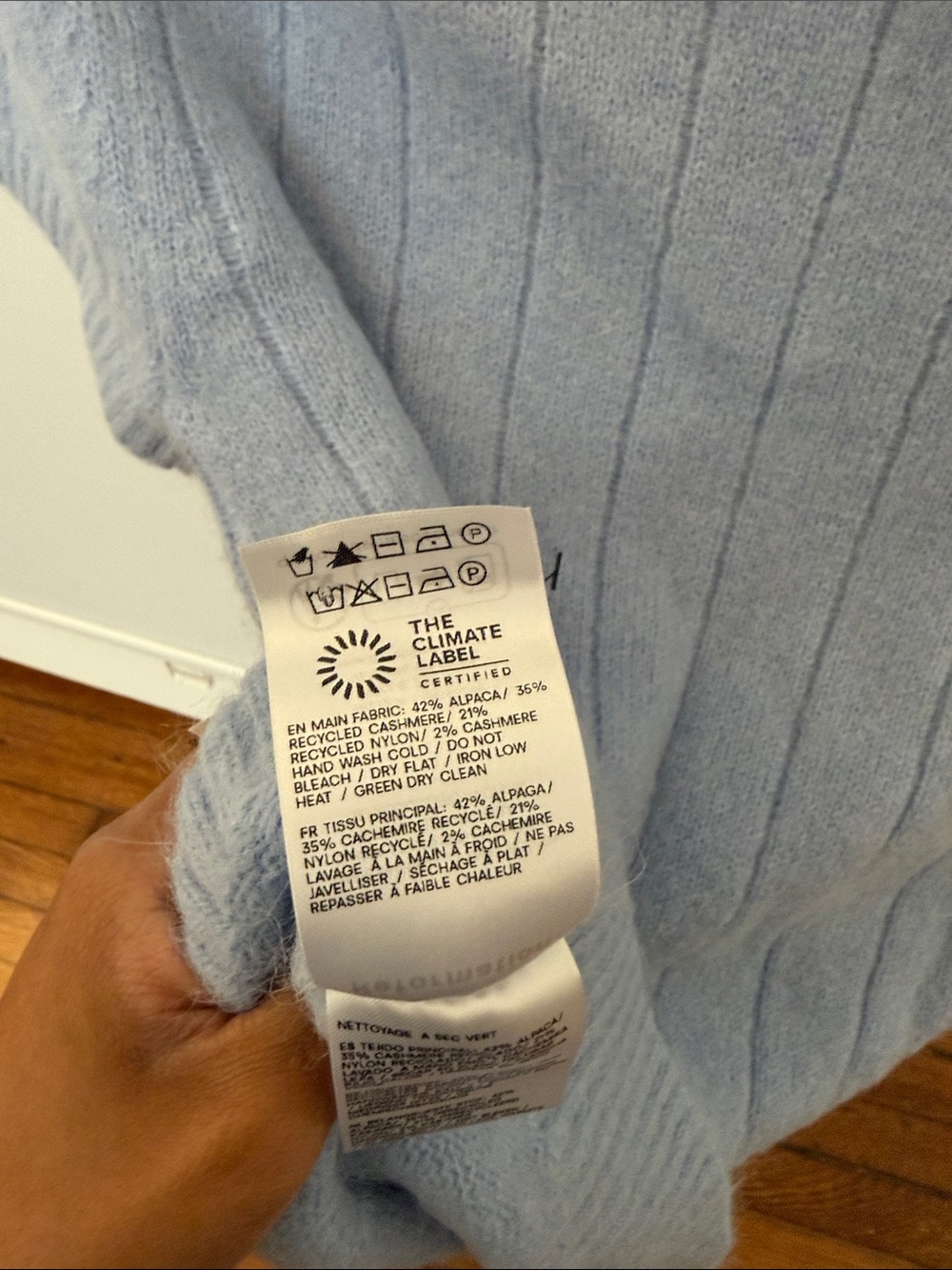 Reformation Darcy cashmere tee - light blue (brushed ice water) - Picture 7 of 9